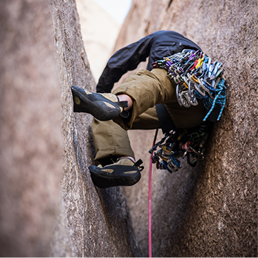 Climbing rubber