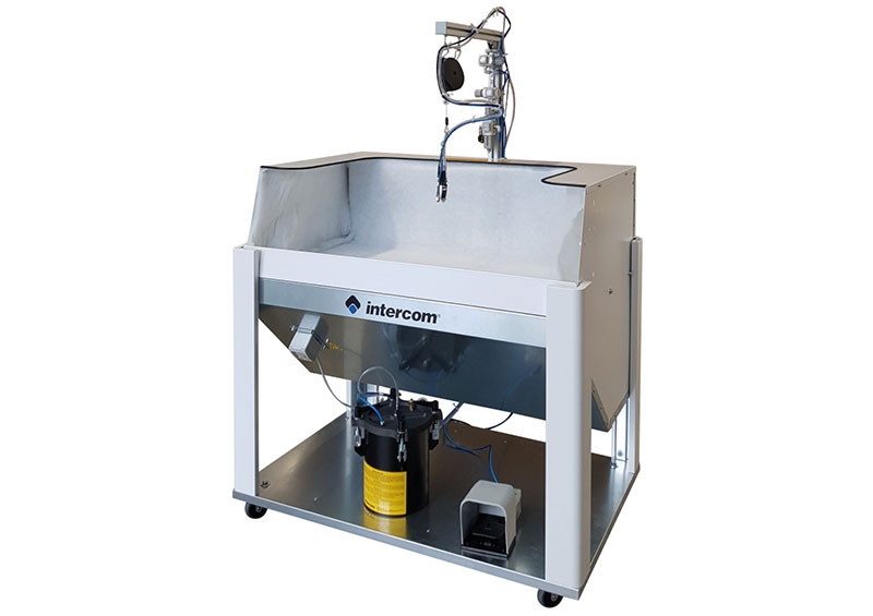 Intercom I288 aspiration bench B2410 with spray device S8